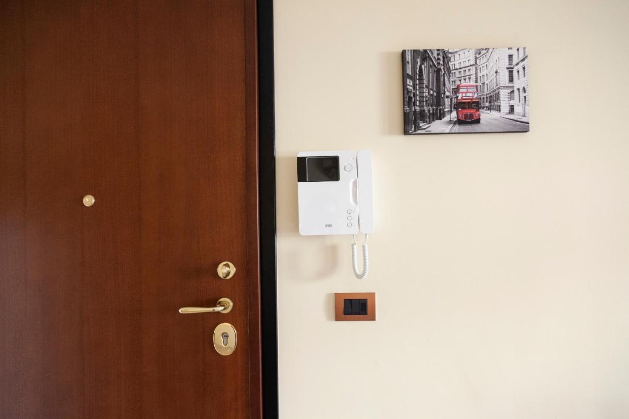 Calefati Holiday Apartment บารี ภายนอก รูปภาพ