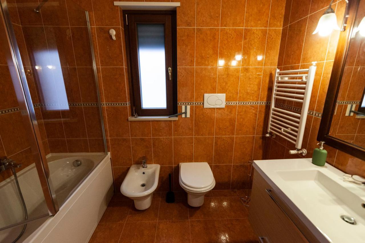 Calefati Holiday Apartment บารี ภายนอก รูปภาพ
