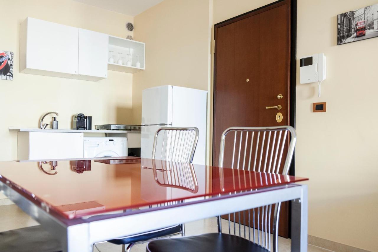 Calefati Holiday Apartment บารี ภายนอก รูปภาพ